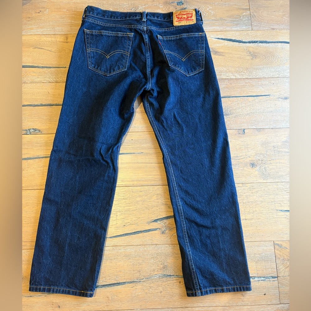 Levi's 505 Dark Wash Men's Straight Jeans - Picture 2 of 3